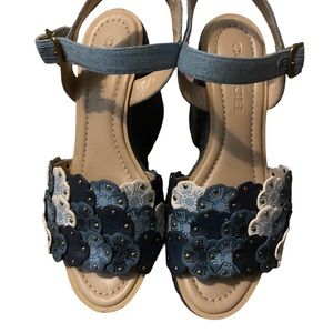 Coach Jae High Heel Espadrille sandals. 6.5